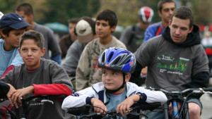 Колоездачи мерят сили в Морската градина