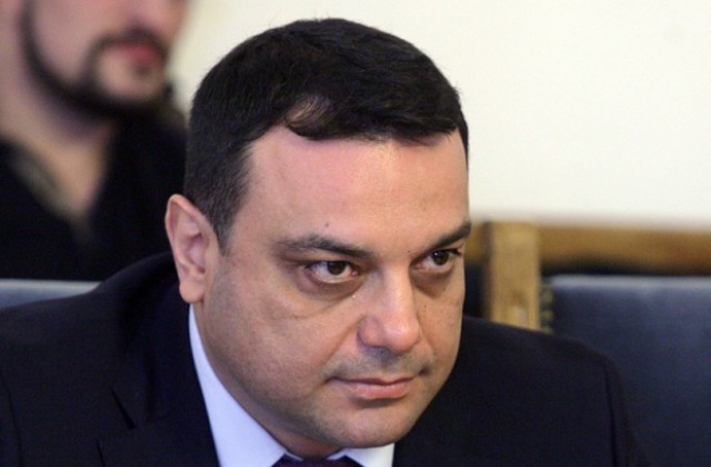 Как се разпределя дивидентът от Дунав мост 2 за 2013 и 2014 година?