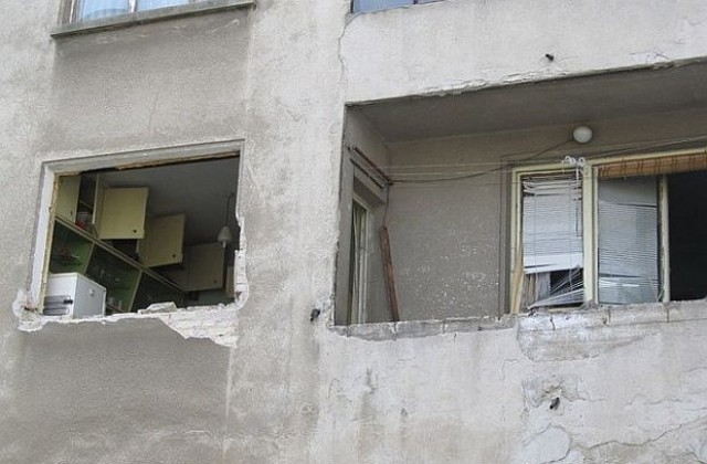 Газова бутилка изпотроши апартамента на възрастна двойка в Русе