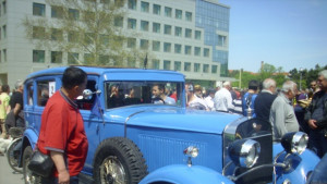 Ретро парад събра автомобили от България и Румъния в Русе