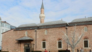 Една година затвор за подпалвача на Джумая джамия