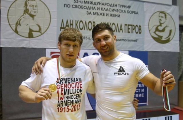 Медали от Дан Колов- Никола Петров за трима борци печелили приза Спортист №1 на Кюстендил