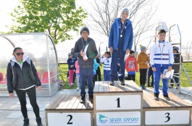 Плувците на Черно море с рекордно количество медали в турнира