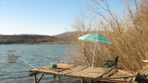 Зарибяването на язовир Йовковци отложено за есента