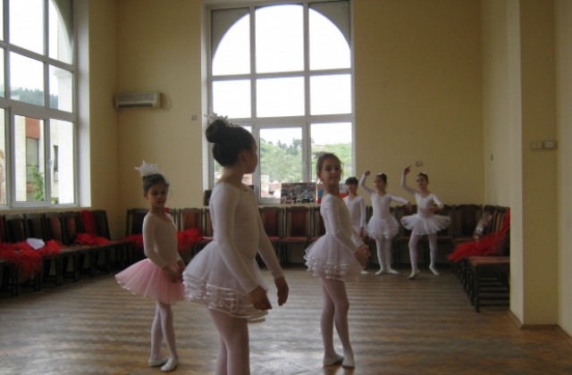 Балетен педагог: Балетът е себеотдаване, балета е работа на духа върху човешкото тяло