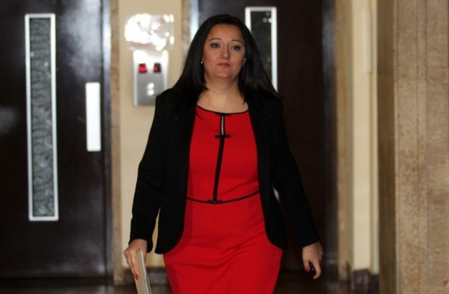 Обмислят „празнична“ организация на движение по участъците в ремонт на аутобаните