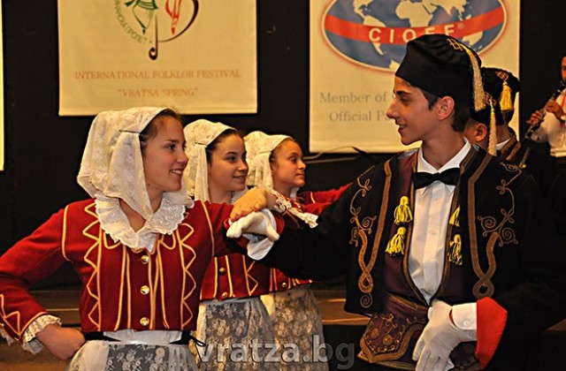 Започна Международният фолклорен фестивал „Врачанска пролет