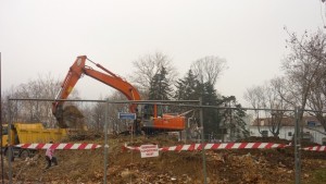 Оросяват улиците в Сливен за намаляване на запрашеността