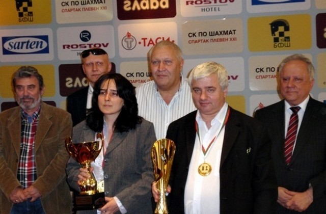Светла Йорданова донесе първа шампионска титла по класически шахмат на В. Търново за жени