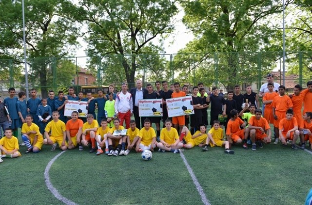 Приключи пролетният футболен турнир за училища в община Сливен