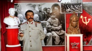 Ретро музей във Варна събра спомените от СОЦа на едно