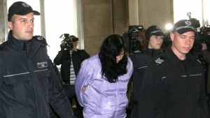 Майки излизат на протест искат доживотна присъда за акушерката Емилия