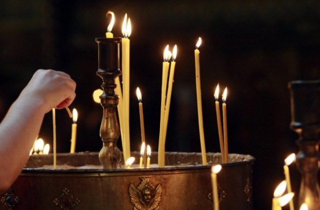 Църквата ще продължи да настоява за въвеждане на вероучение в училищата