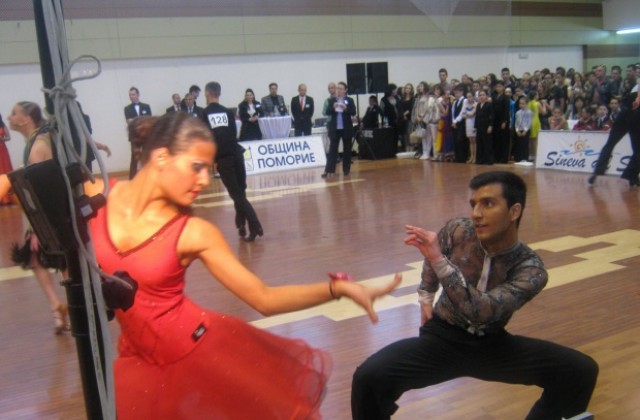 Успех за русенски танцьори