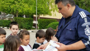 В НУ Христо Ботев отбелязаха третата глобална седмица за пътна