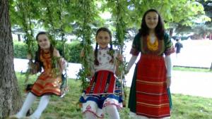 Гергьовски люлки за здраве в Кюстендил