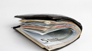 Депутат намери портфейл с голяма сума и го върна