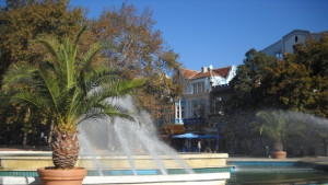 Варна посреща лятото с обновени шадравани