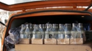 Двеста литра алкохол без бандерол хванаха митничари и полицаи в