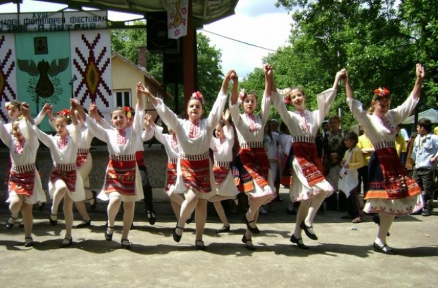 На Гергьовден ще се вие хоро в центъра на Гълъбово