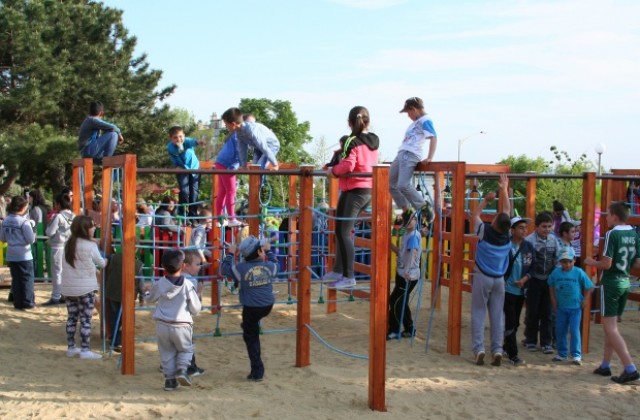 Площадка на 4 дка ще радва децата в Аксаково