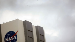 НАСА и Спейс екс с първо изпитание на система за