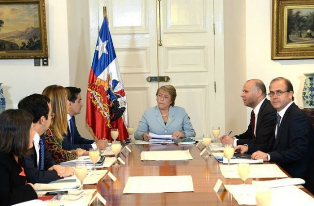 Президентът на Чили поиска от правителството да подаде оставка