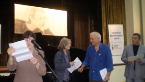 325 поети с 965 стихотворения се включиха в литературния конкурс