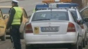 Полицаи санкционираха пътни нарушители в Дряново и Габрово