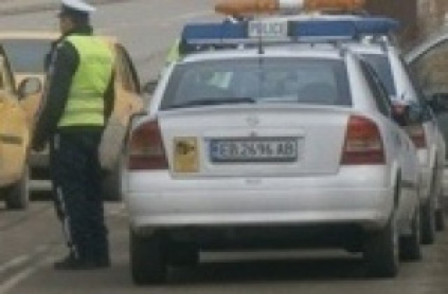 Полицаи санкционираха пътни нарушители в Дряново и Габрово