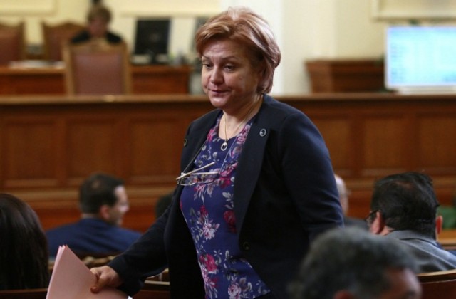 До 200 лева глоба за паркиране по тротоари и в градинки