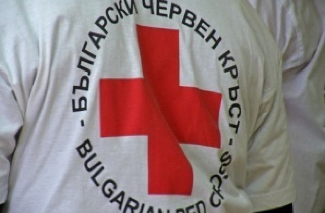 БЧК  - Добрич награждава доброволци по повод Световния ден на Червения кръст и Червения полумесец
