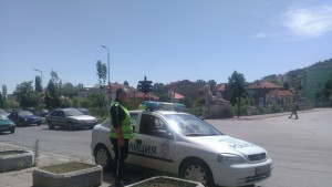 Полицаи почетоха паметта на загиналите деца на пътя