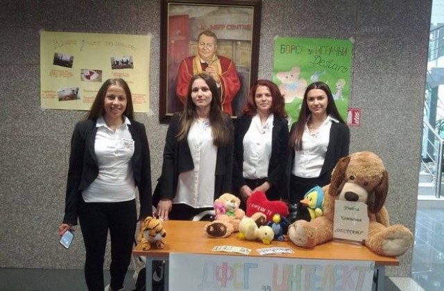 Предприемачи от ДФСГ„Интелект победиха в регионално състезание в Русе