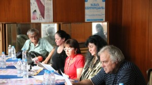В Търговище спуснаха Вълшебната завеса раздадоха награди