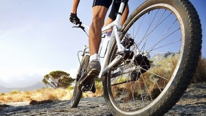 Зрелищна вело надпревара вдига адреналина във Велико Търново