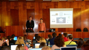 300 души се включиха в безплатен курс по програмиране подкрепен