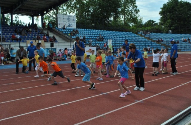 Над 300 състезатели участваха в турнира „Младост”
