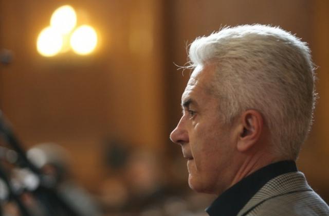 Съдът гледа делото срещу Волен Сидеров