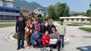 Младежи с увреждания показаха умения в управлението на автомодели