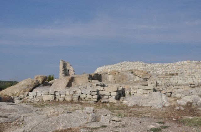 Реставрират обекти на Перперикон по проект, финансиран от Норвежкия фонд