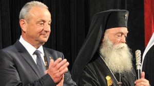 Митрополит Гавриил получи званието Почетен гражданин на Ловеч