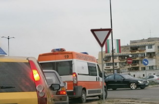 Шофьор заспа на волана, пострада спътницата му