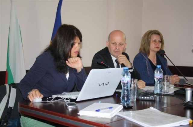 Расте броят на потребителите на социални услуги в областта