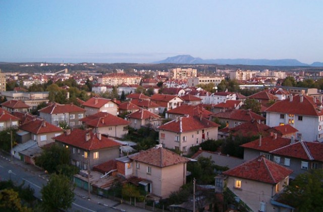 Преправянето на бул.Парта - без пари от общината