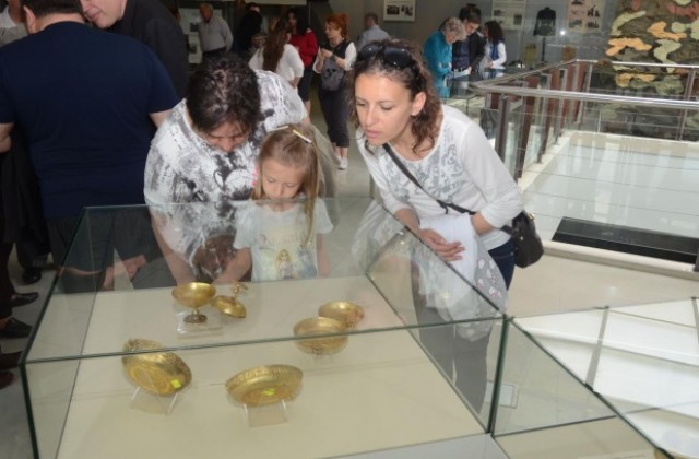 Откриха изложбата Съкровищата на българските ханове