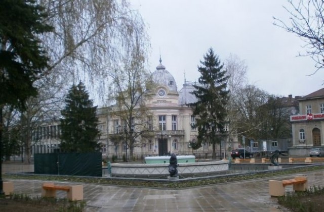 Русофили и русофоби спорят в библиотеката