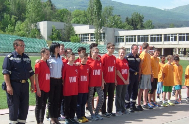 Отборът на ПМГ-Кюстендил спечели 16-то областно състезание на младежките противопожарни отряди “Млад огнеборец”