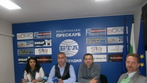 Неосигурените бременни жени да получават допълнителен преглед и изследвания предлагат