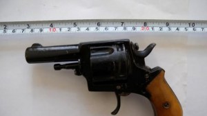 Иззеха ловна карабина револвер и 23 патрона в Никола Козлево